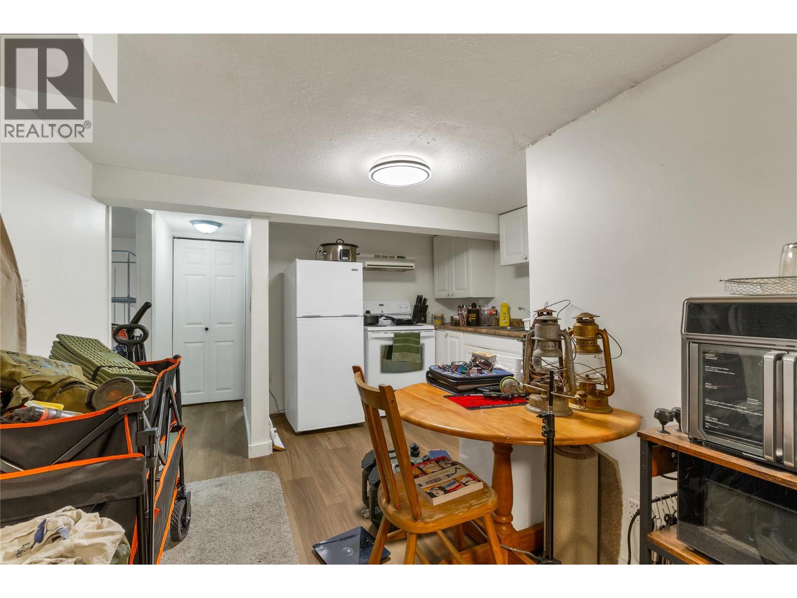 3815 Okanagan Avenue Property Photo 22