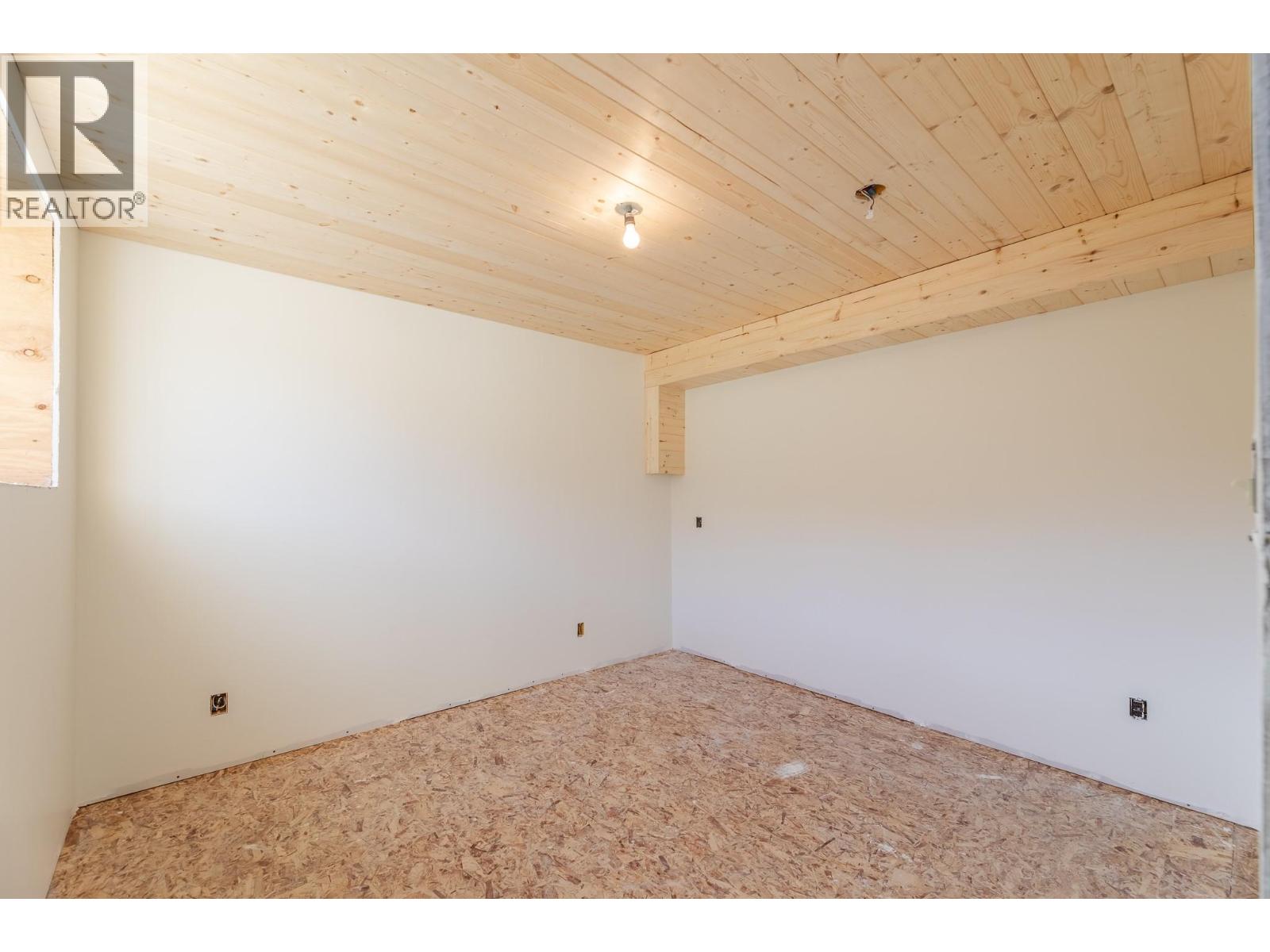 855 Fish Lake Road Property Photo 32