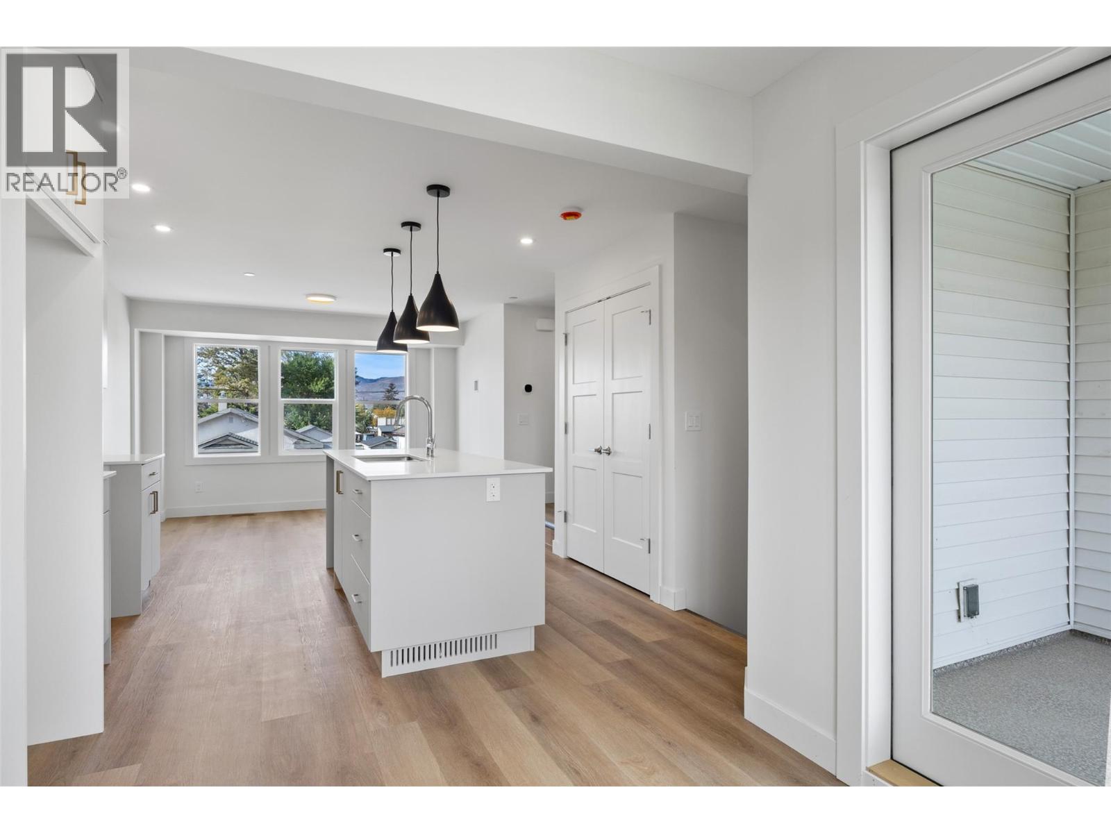 153 Park Street Property Photo 12
