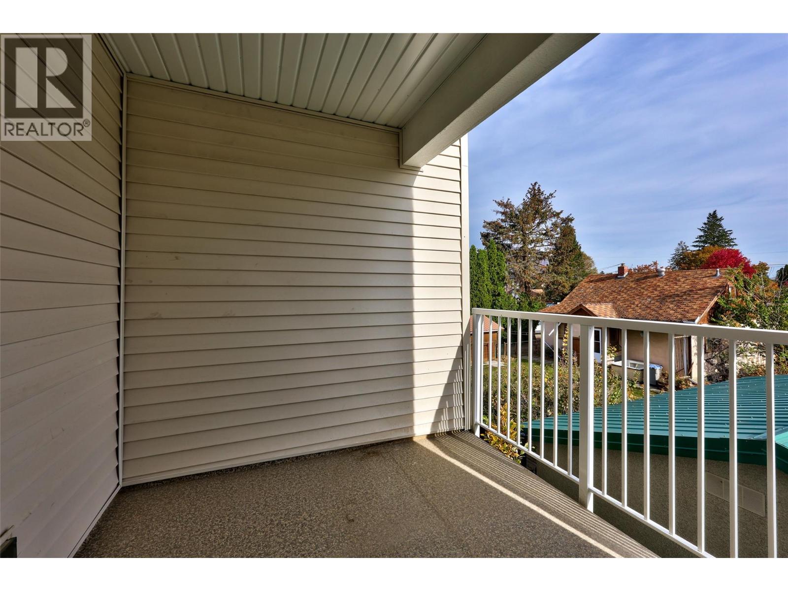 153 Park Street Property Photo 13