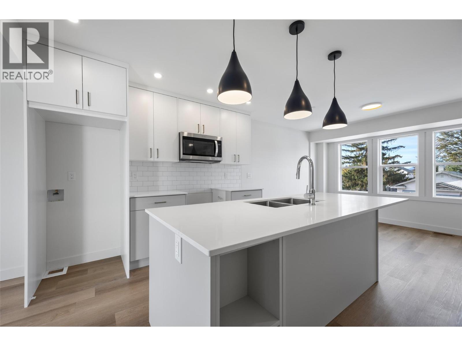 153 Park Street Property Photo 17