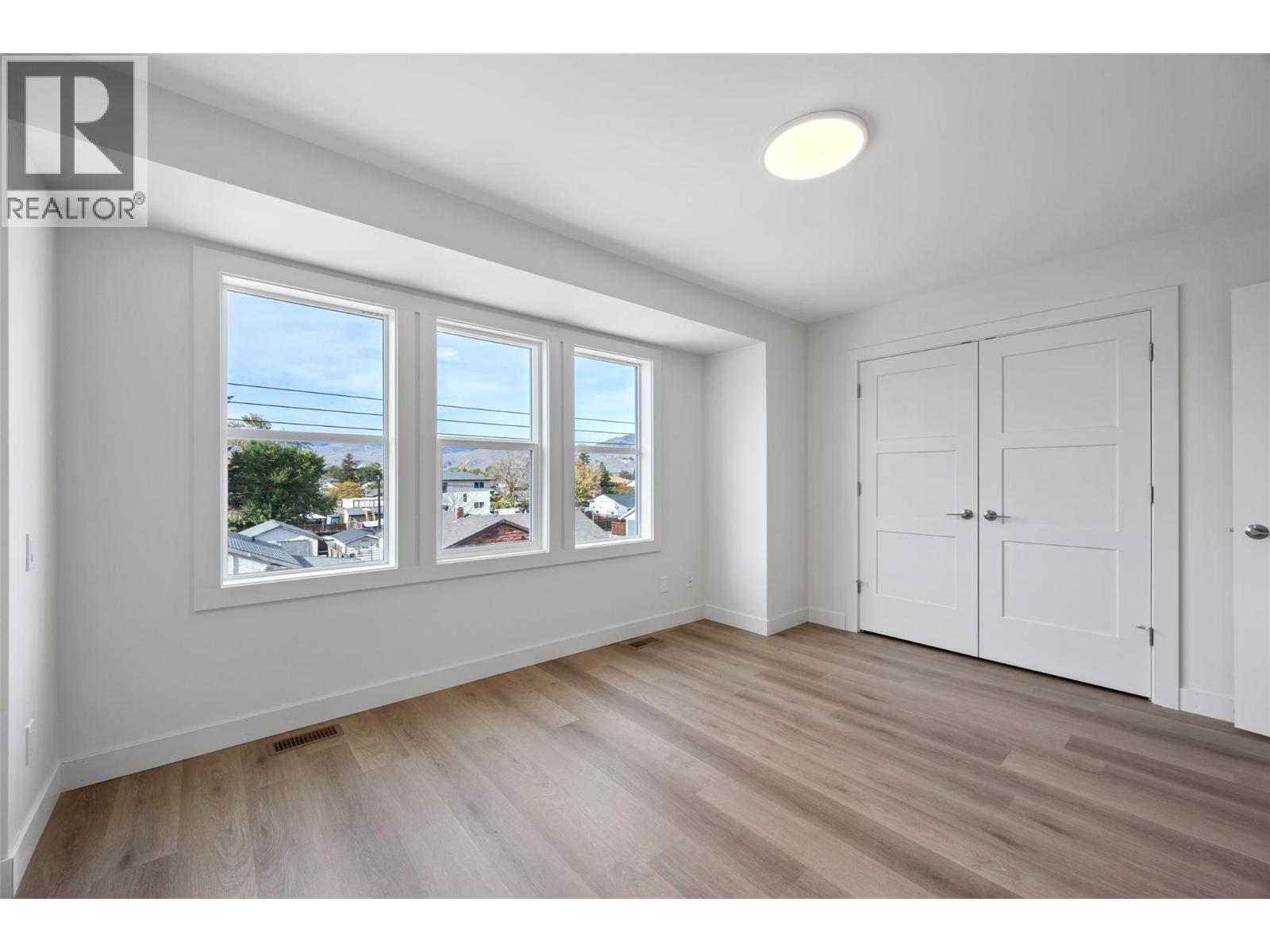 153 Park Street Property Photo 21