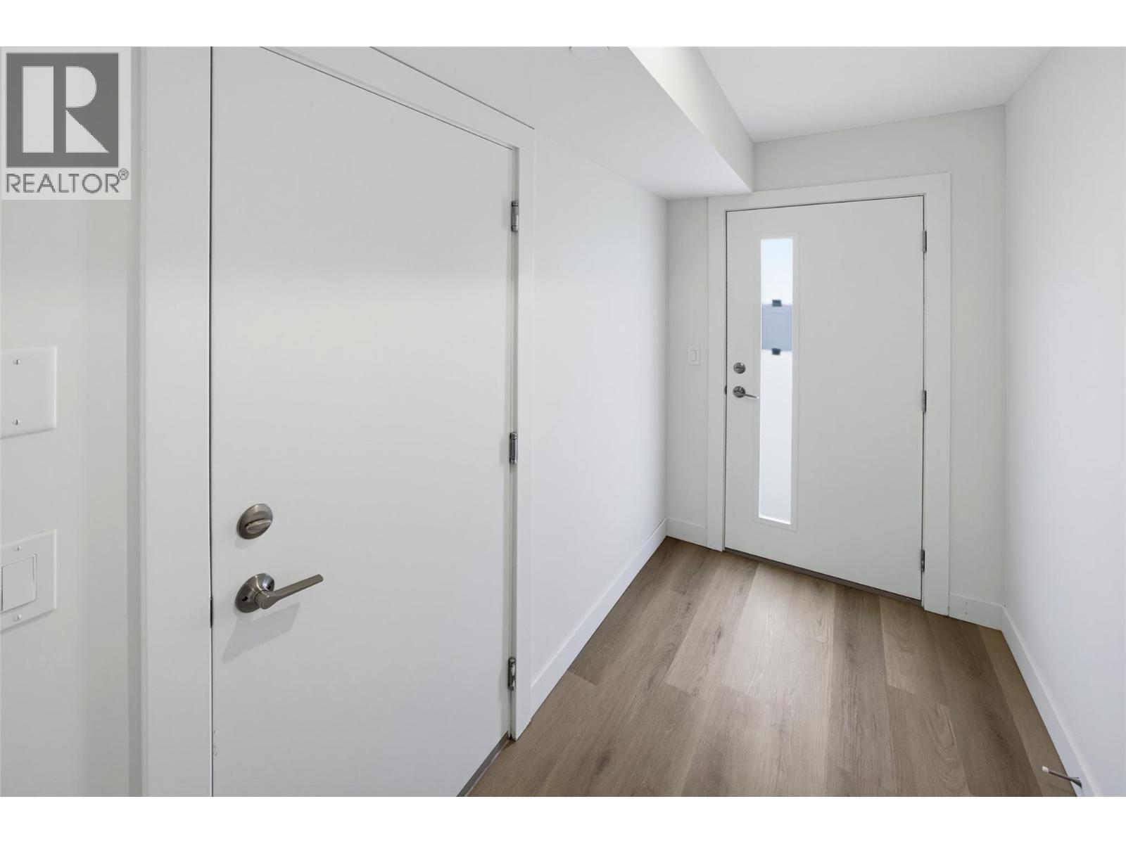 153 Park Street Property Photo 26