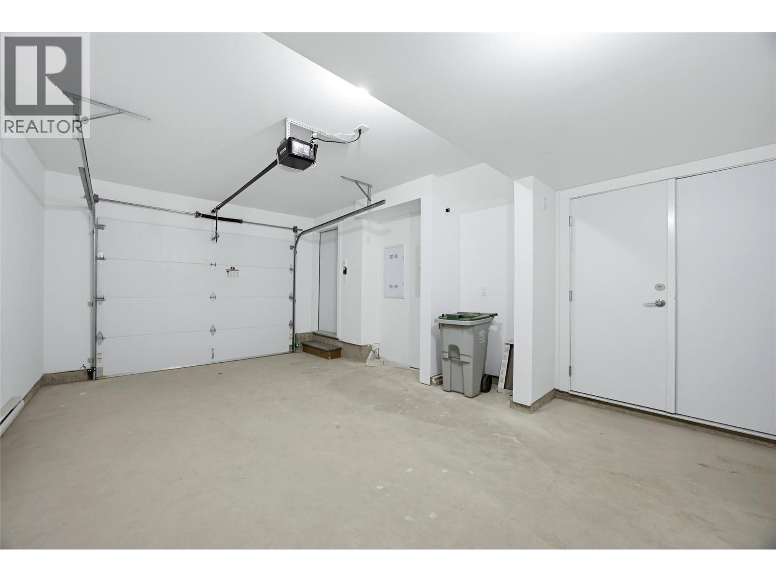 153 Park Street Property Photo 27