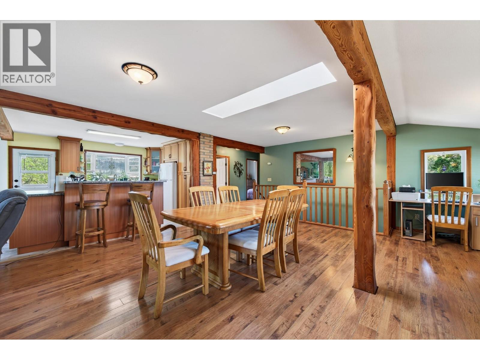 6750 Heffley Road Property Photo 15