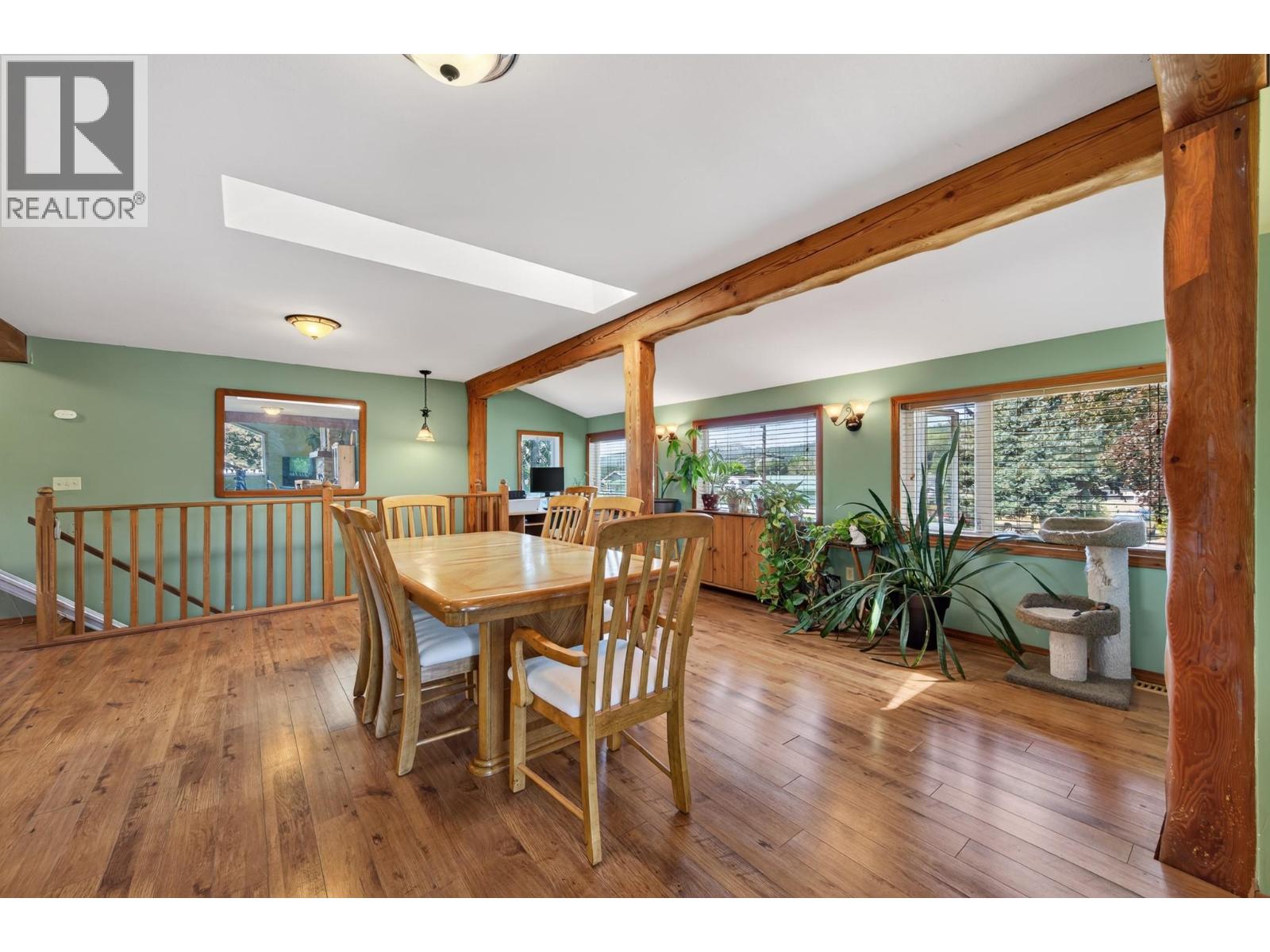 6750 Heffley Road Property Photo 16