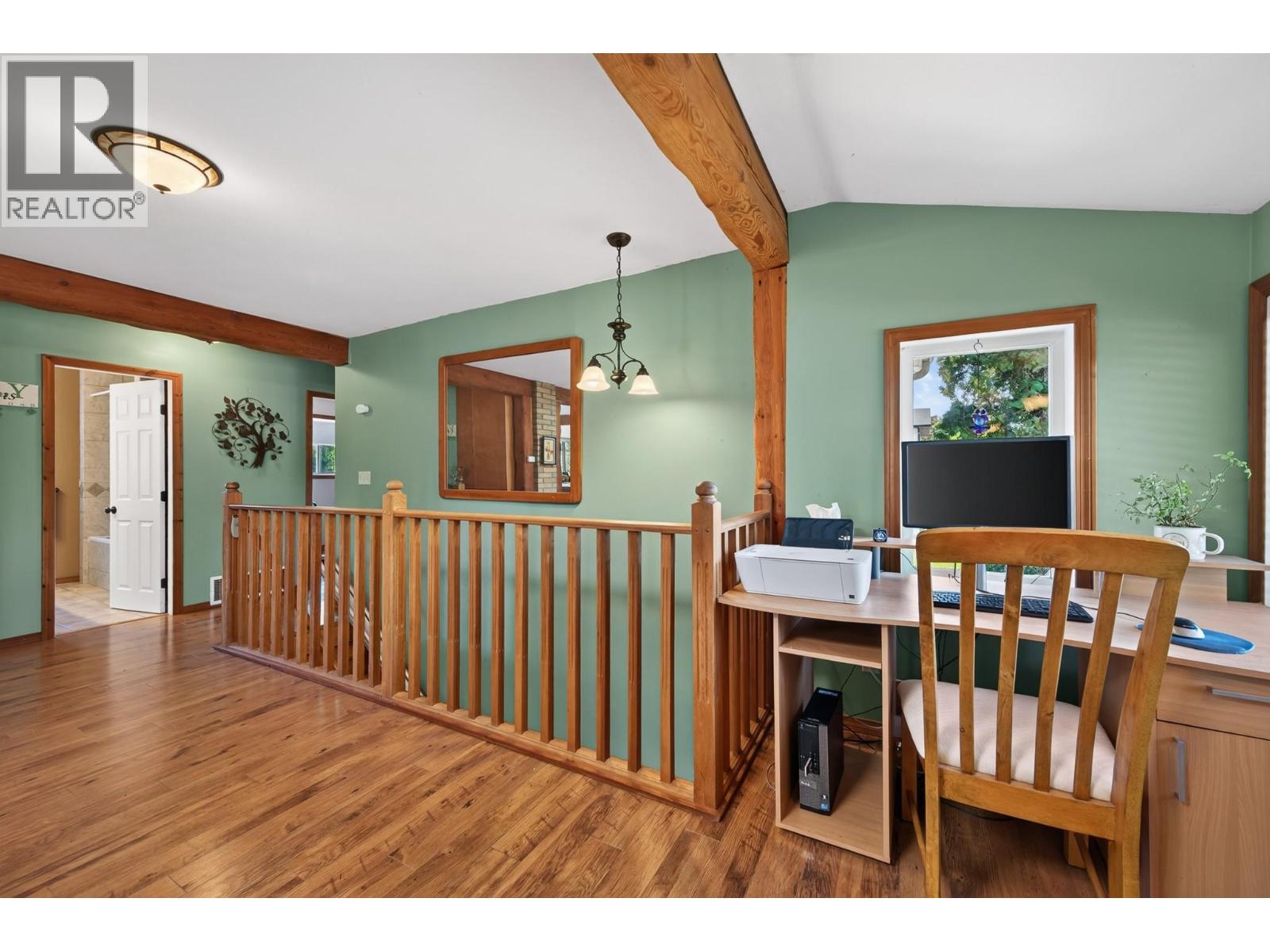 6750 Heffley Road Property Photo 17
