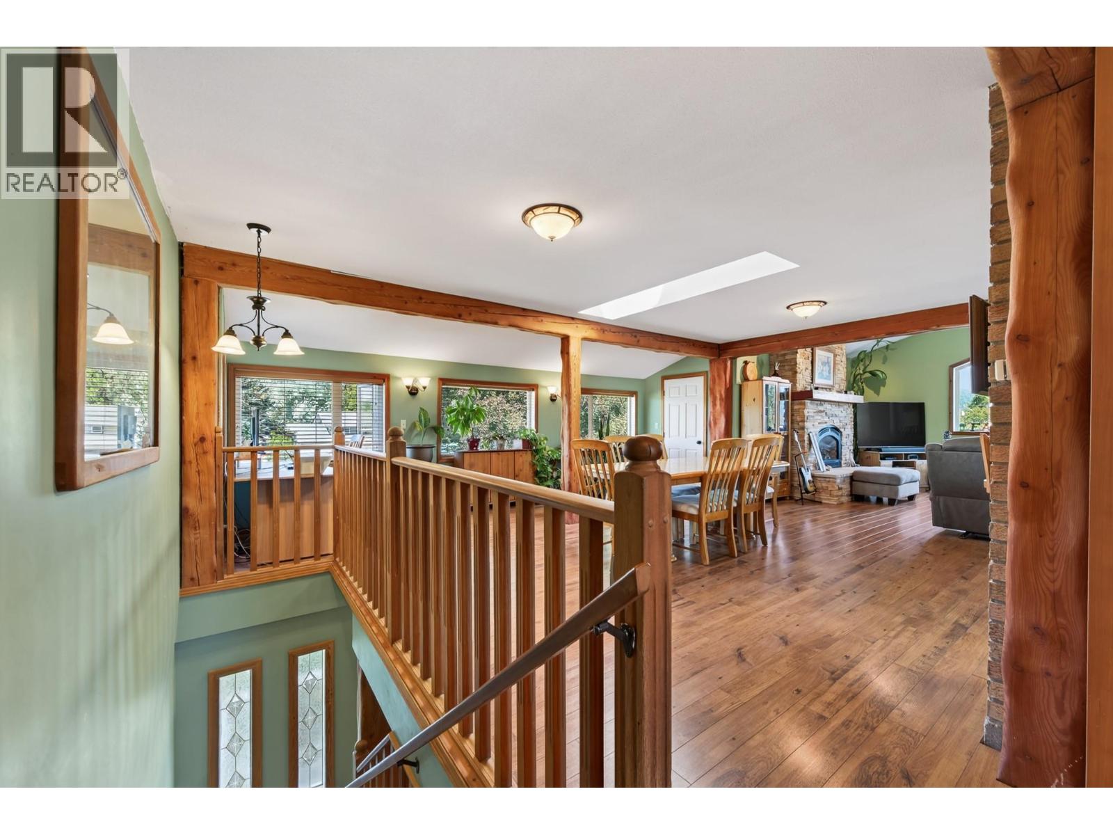 6750 Heffley Road Property Photo 18