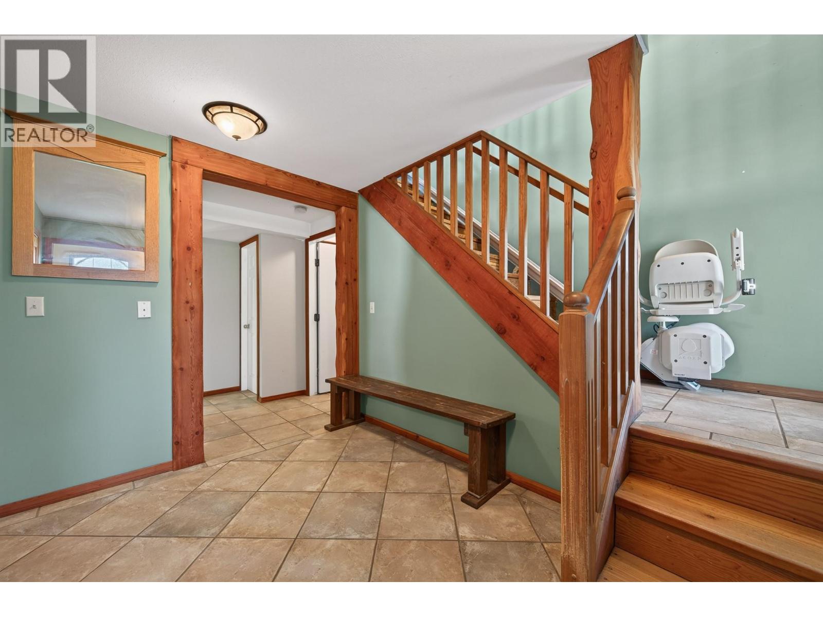 6750 Heffley Road Property Photo 27