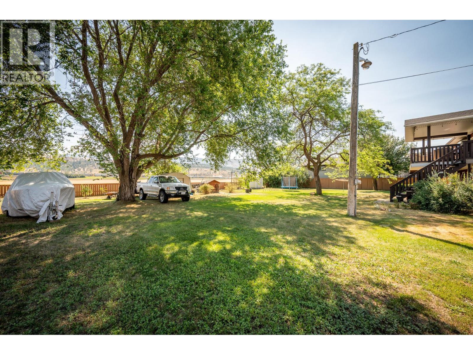 6750 Heffley Road Property Photo 38