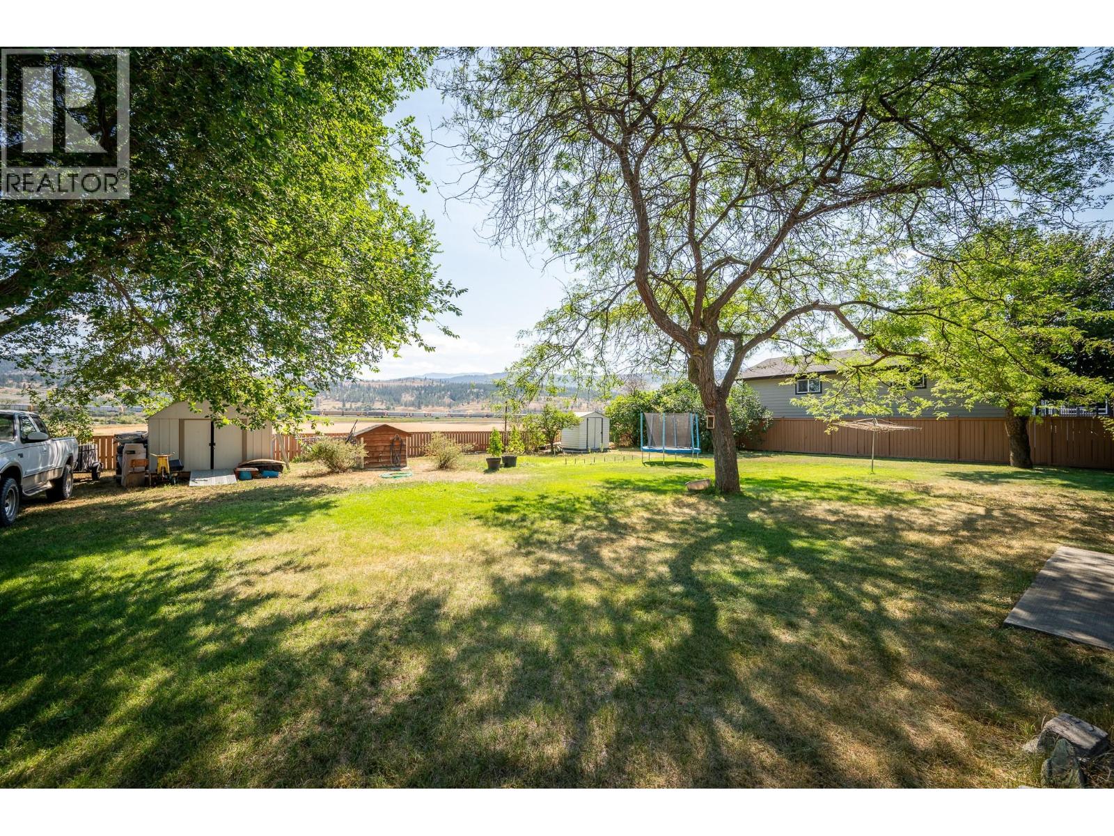 6750 Heffley Road Property Photo 39