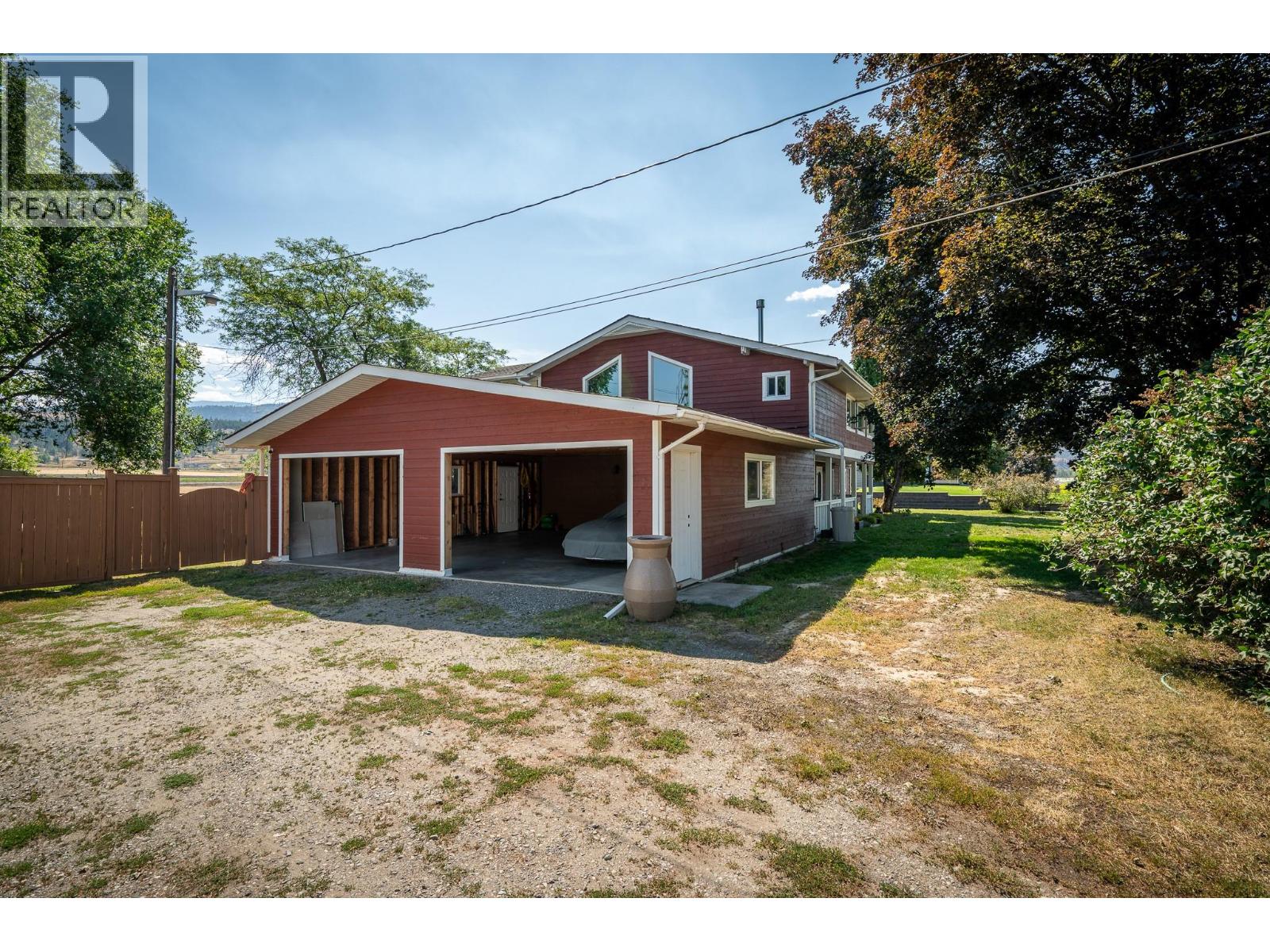 6750 Heffley Road Property Photo 43