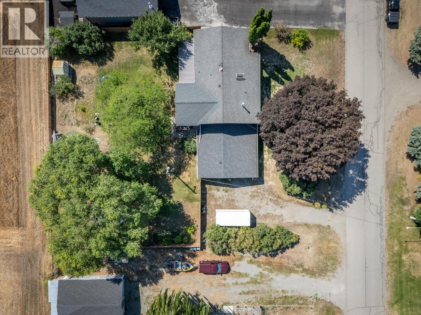 6750 Heffley Road Property Photo 47