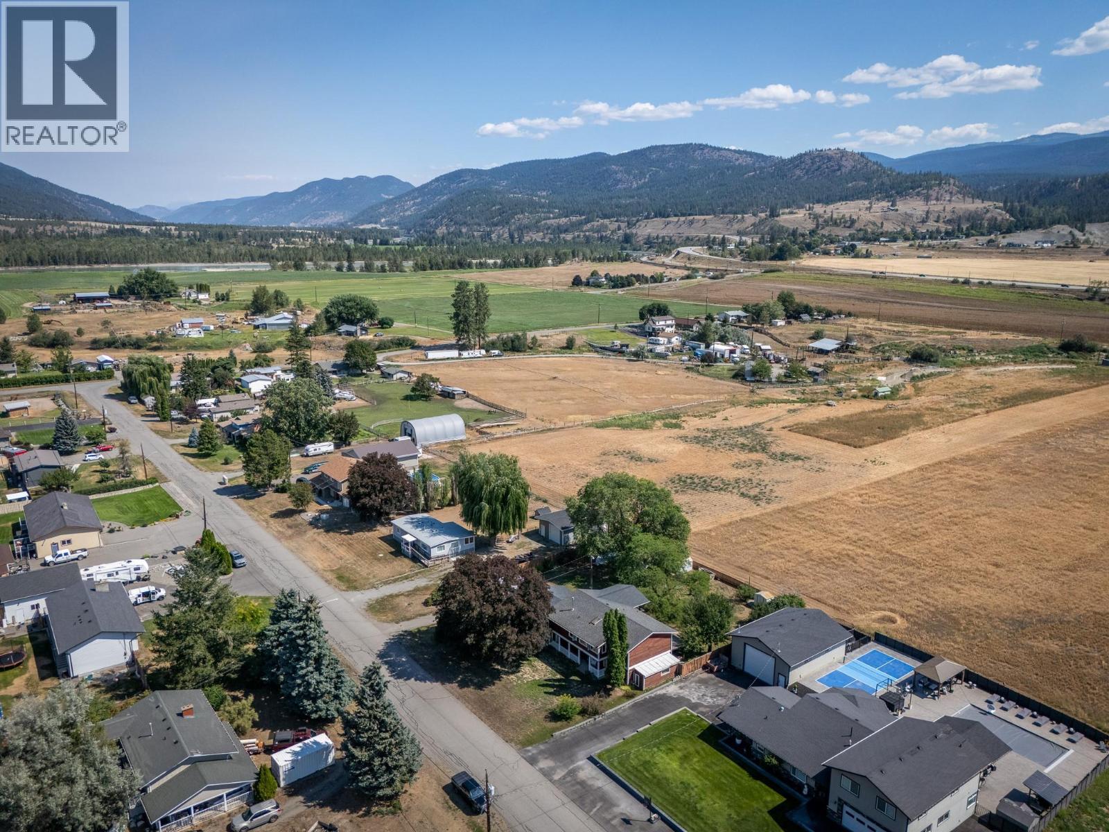 6750 Heffley Road Property Photo 49