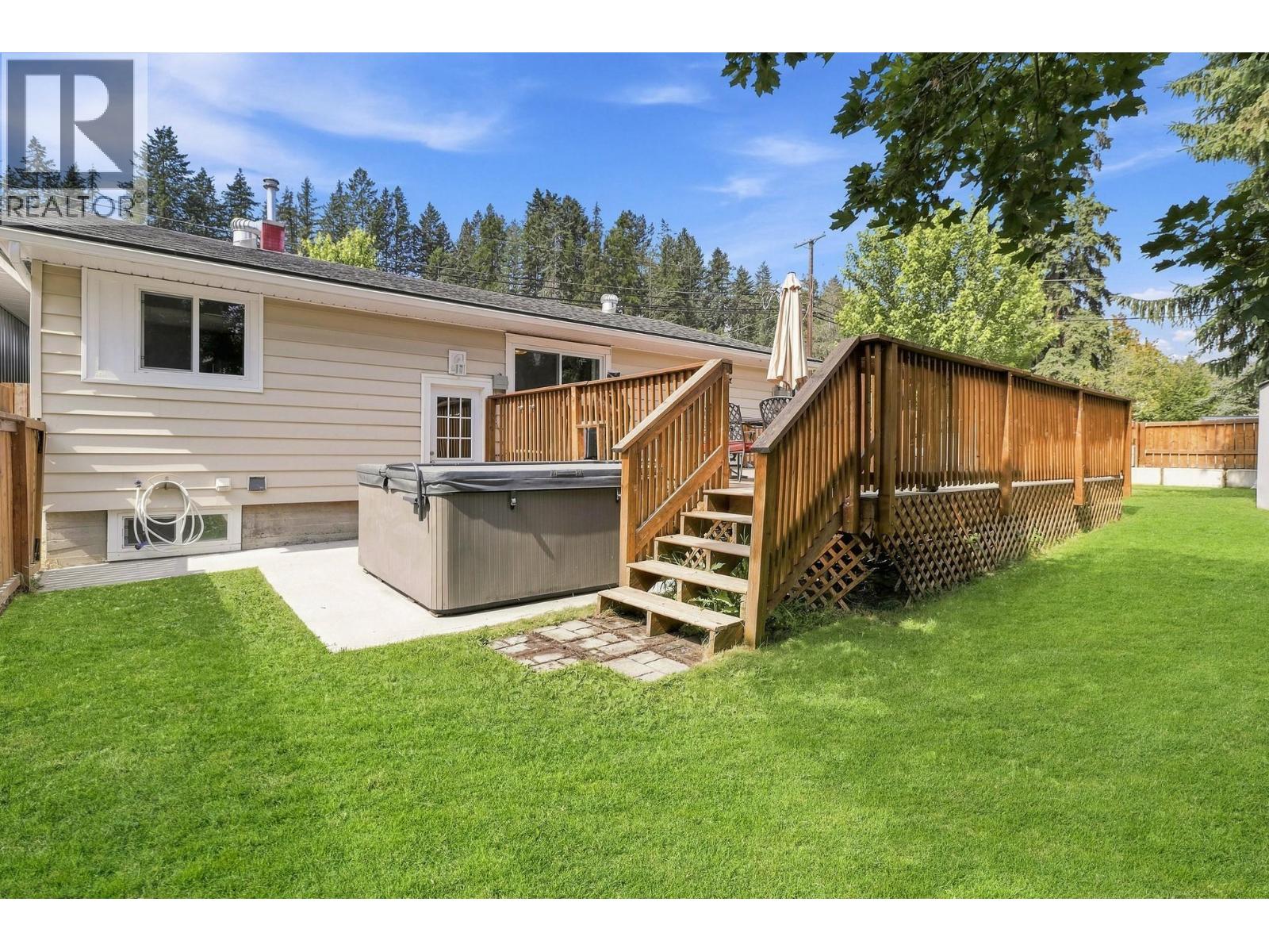 326 Stiles Street Property Photo 2