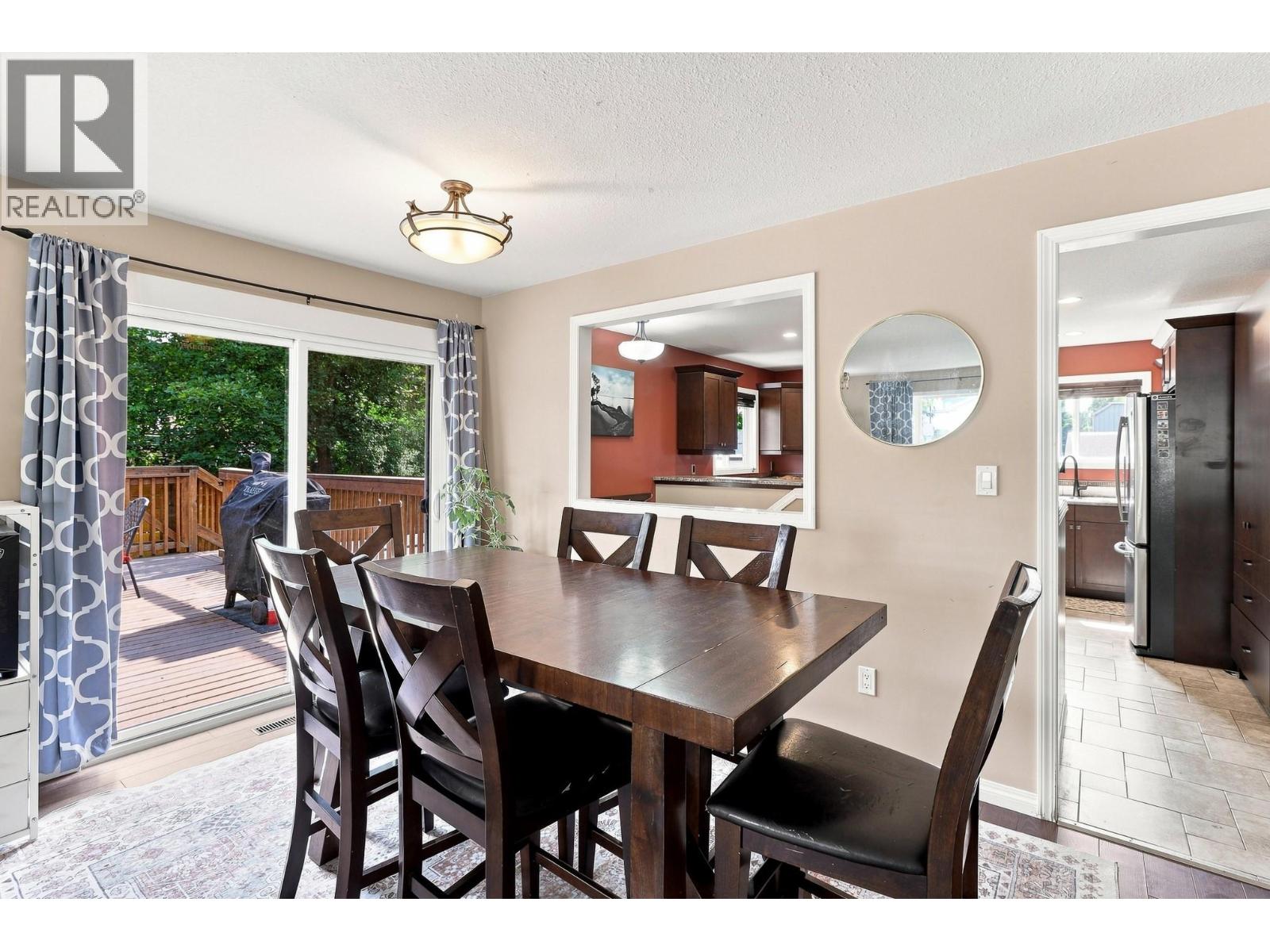 326 Stiles Street Property Photo 12