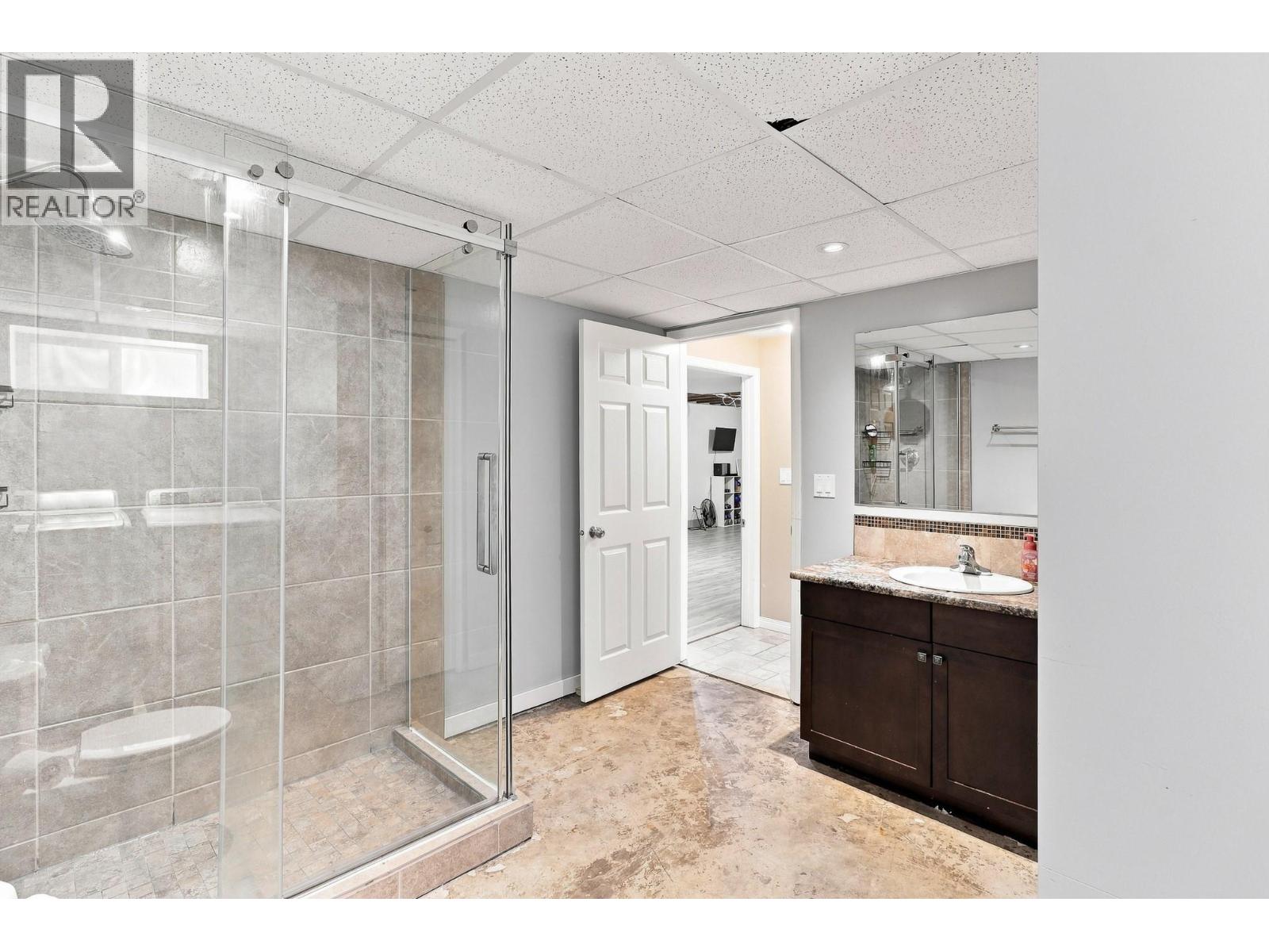 326 Stiles Street Property Photo 23