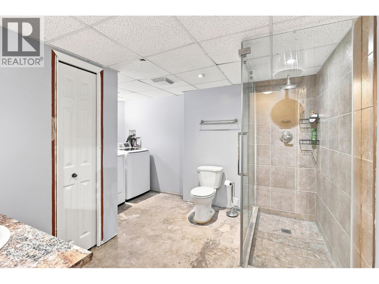 326 Stiles Street Property Photo 24
