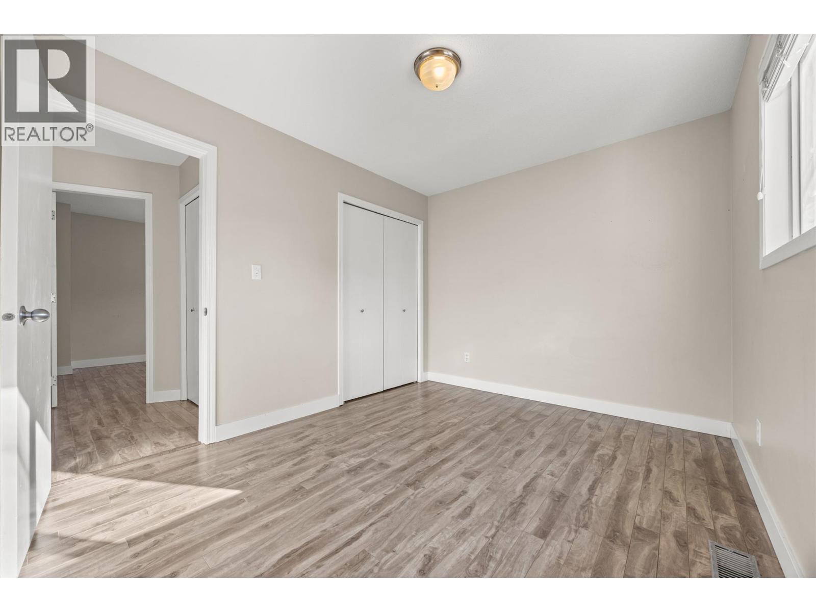 721-725 Francis Avenue Property Photo 31