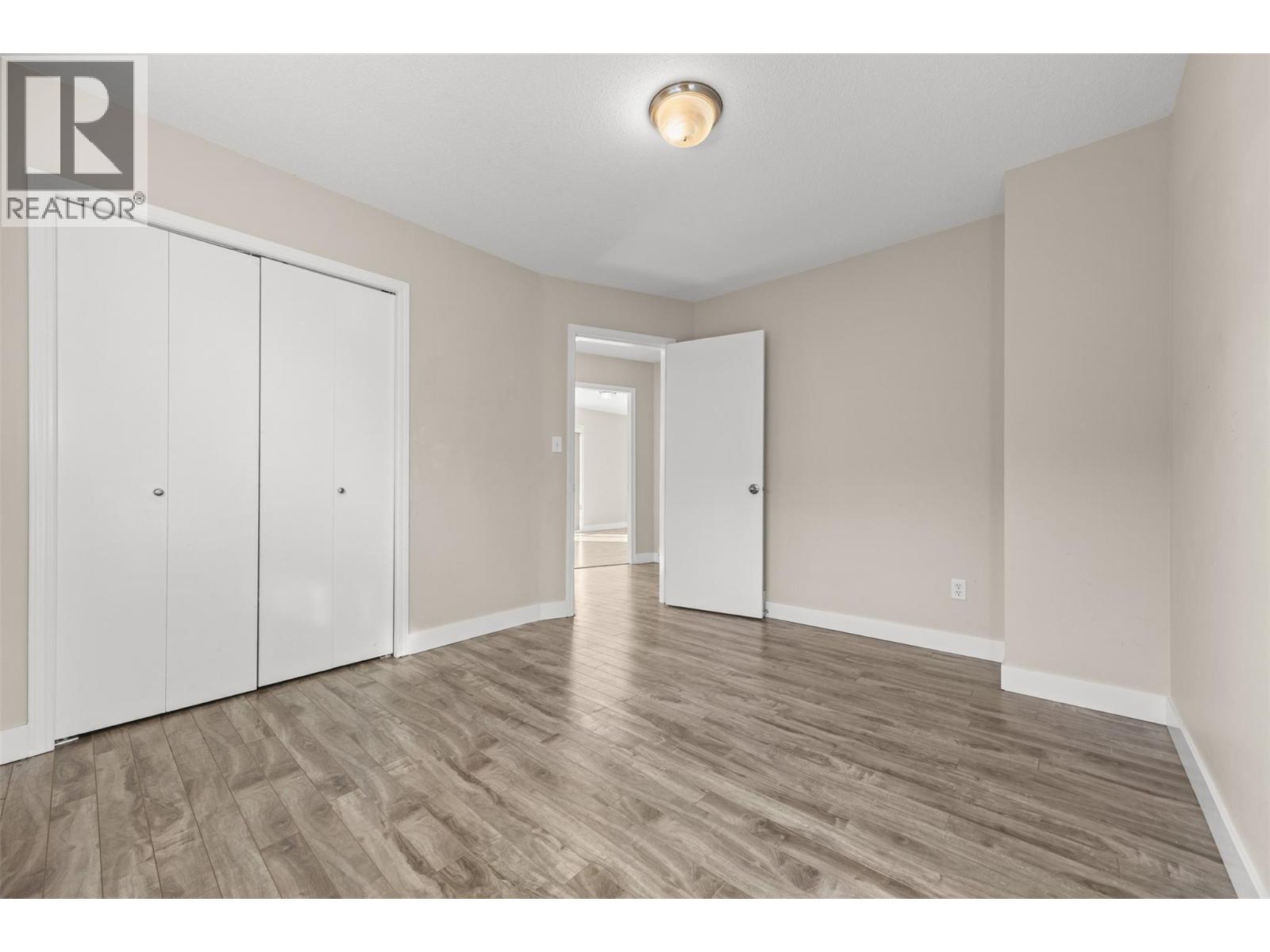 721-725 Francis Avenue Property Photo 33