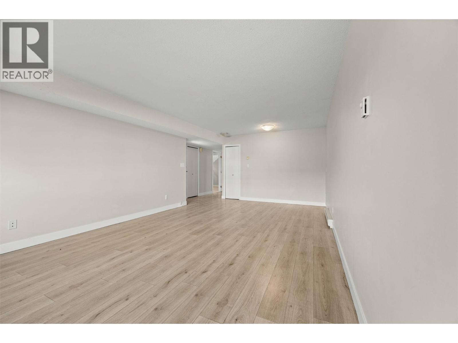 721-725 Francis Avenue Property Photo 38