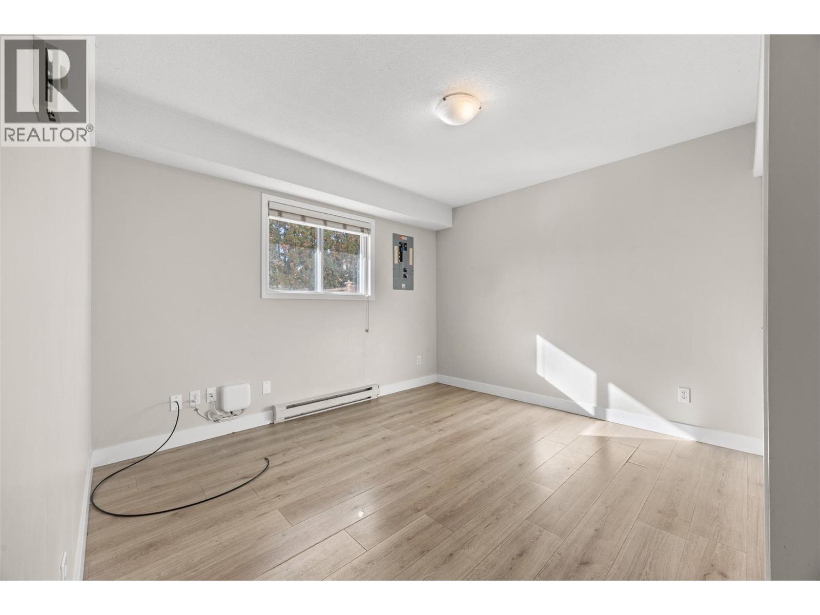 721-725 Francis Avenue Property Photo 41
