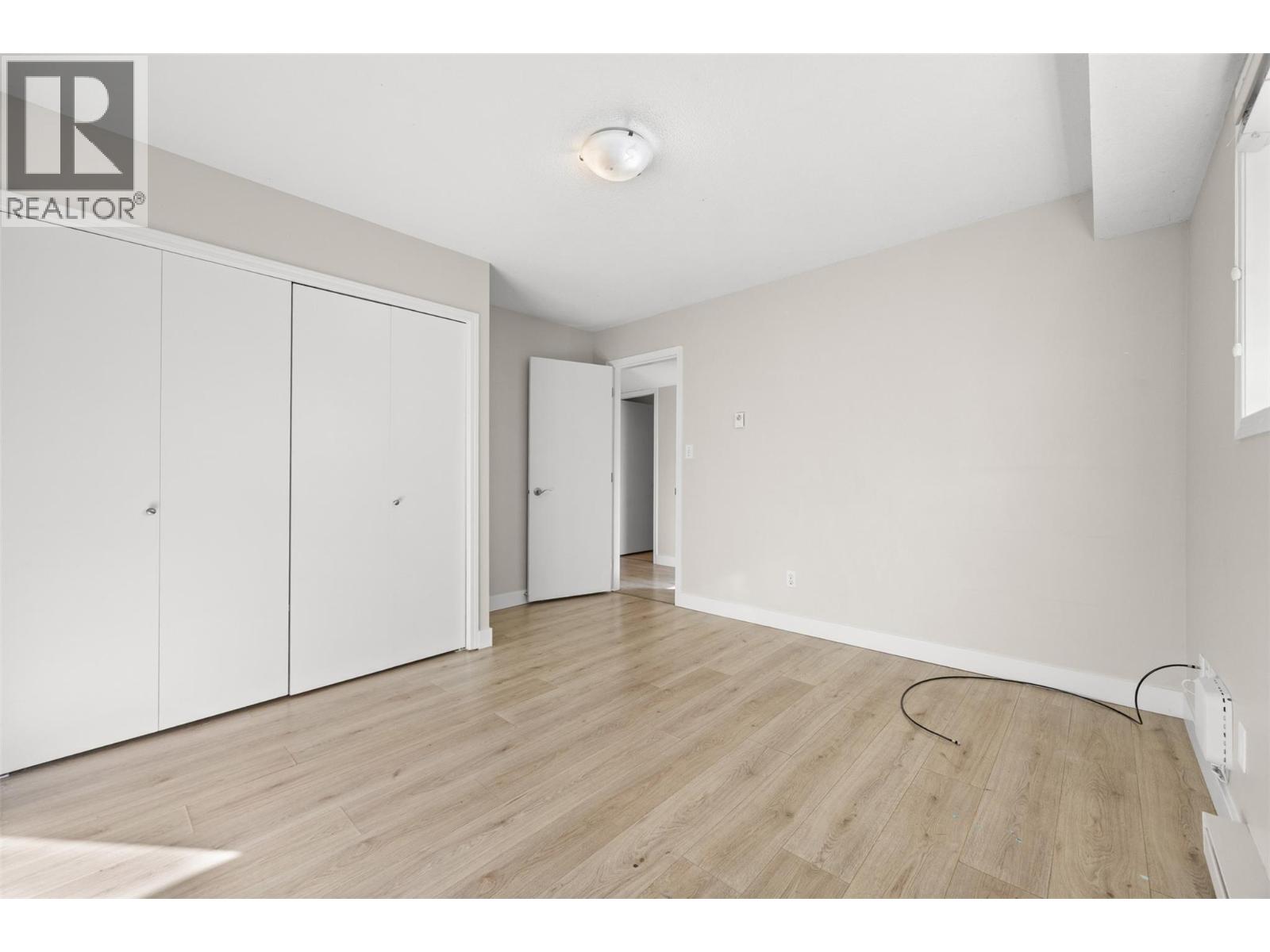 721-725 Francis Avenue Property Photo 42