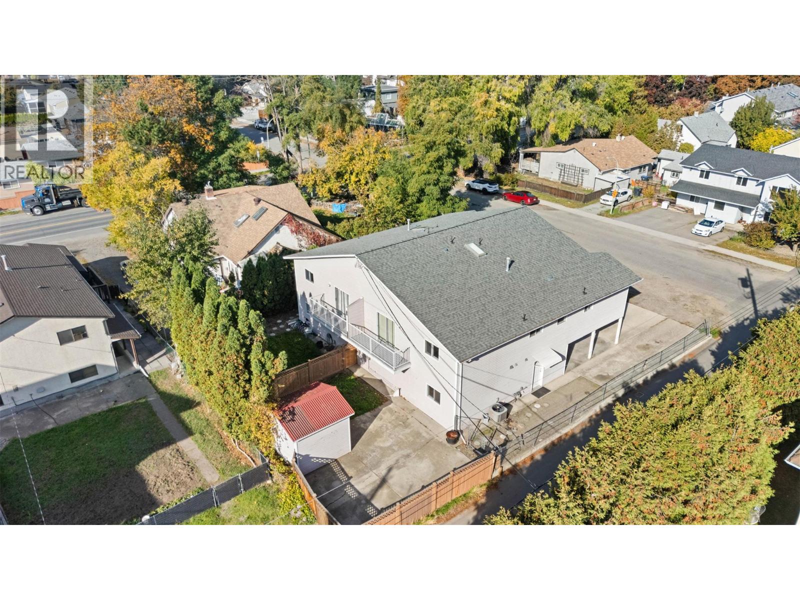 721-725 Francis Avenue Property Photo 50