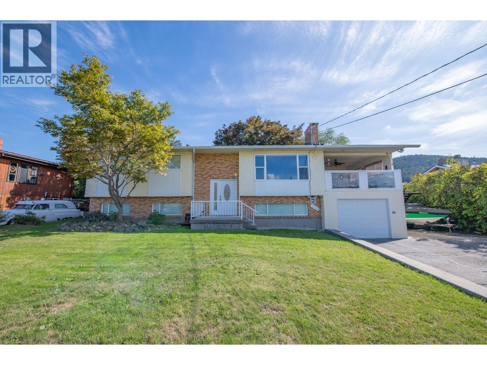 7126 Longacre Drive Property Photo 1