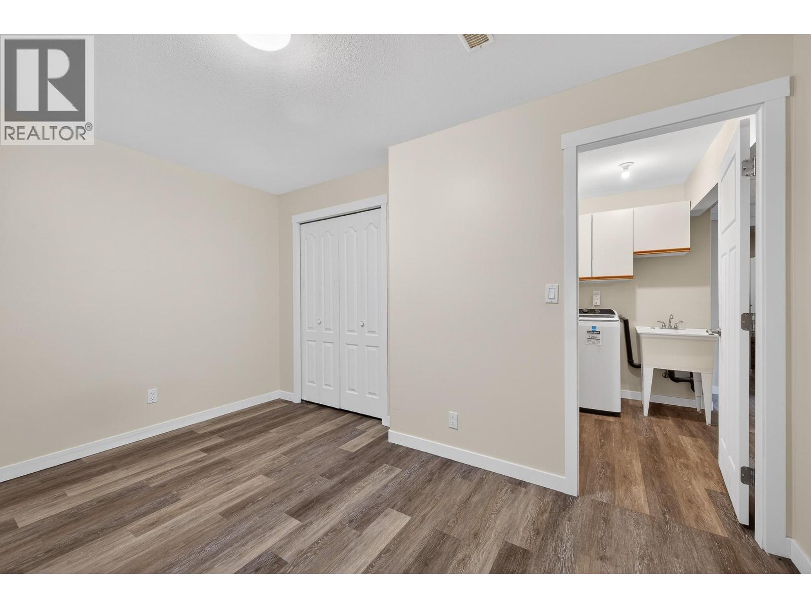 1575 Springhill Drive Unit# 5 Property Photo 26