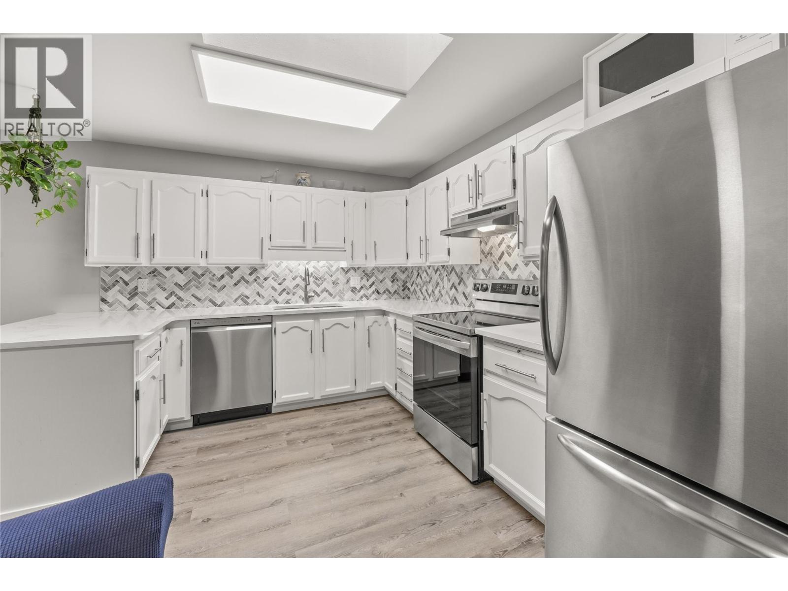 262 Kinney Avenue Unit# 311 Property Photo 4