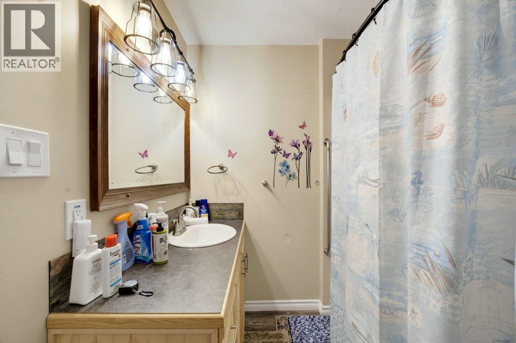 741 Gardom Lake Road Property Photo 25
