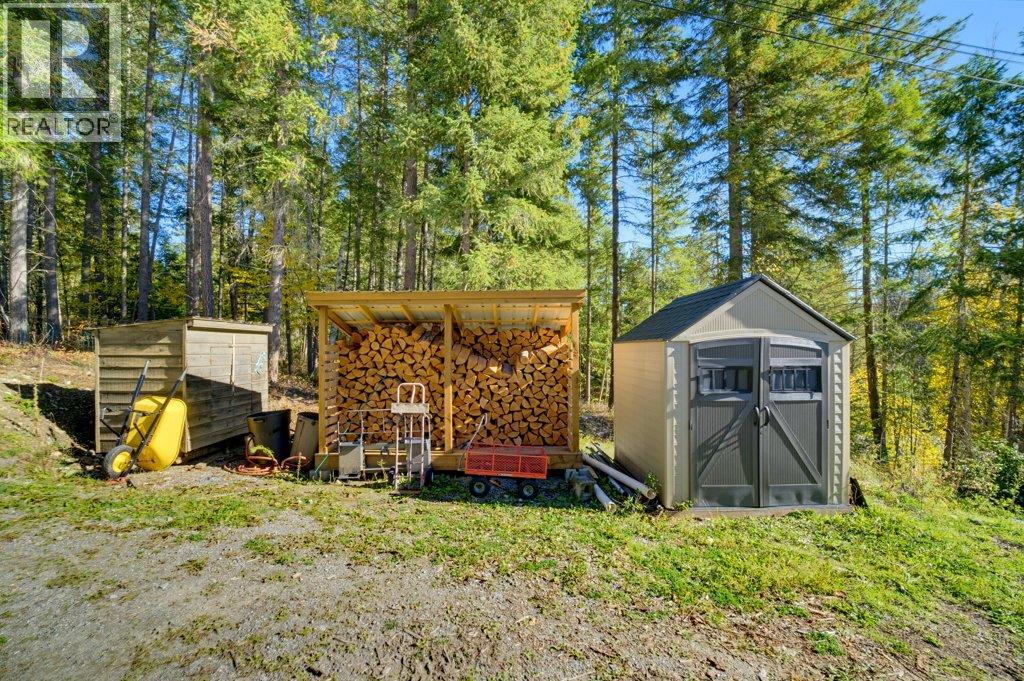 741 Gardom Lake Road Property Photo 32