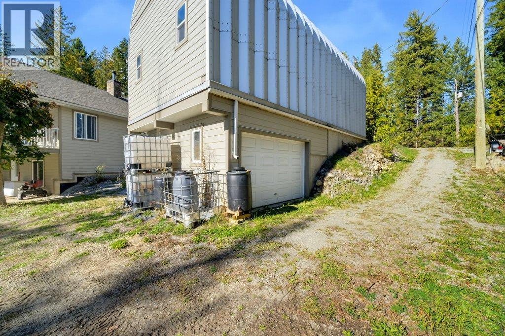 741 Gardom Lake Road Property Photo 33
