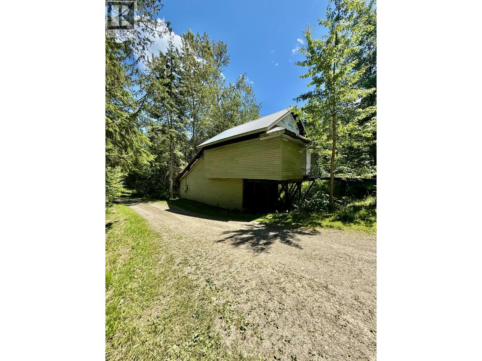 4019 Saunders Road Property Photo 8