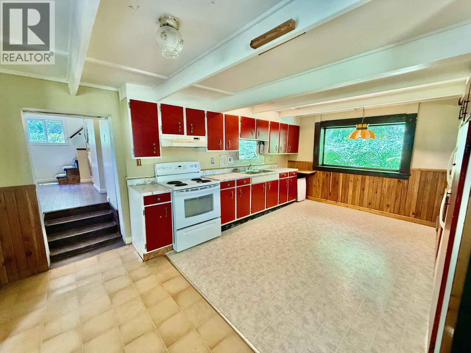 4019 Saunders Road Property Photo 11