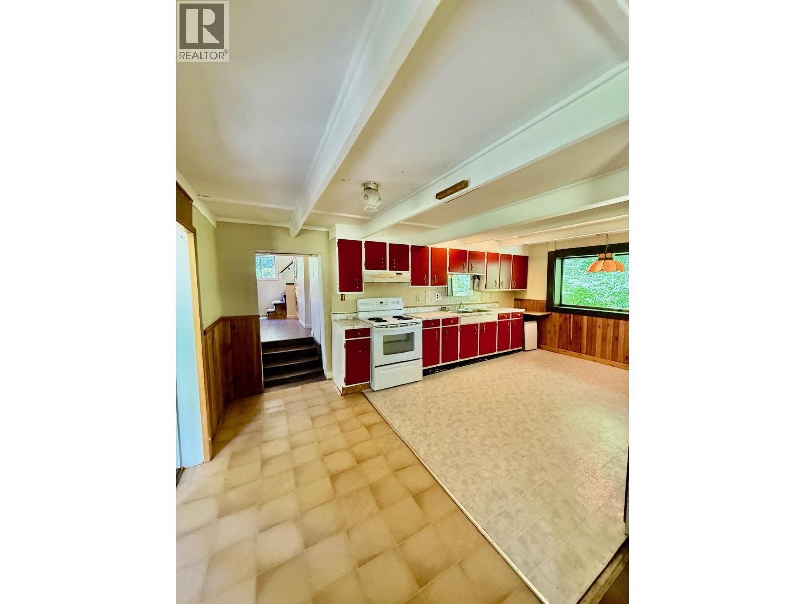 4019 Saunders Road Property Photo 16