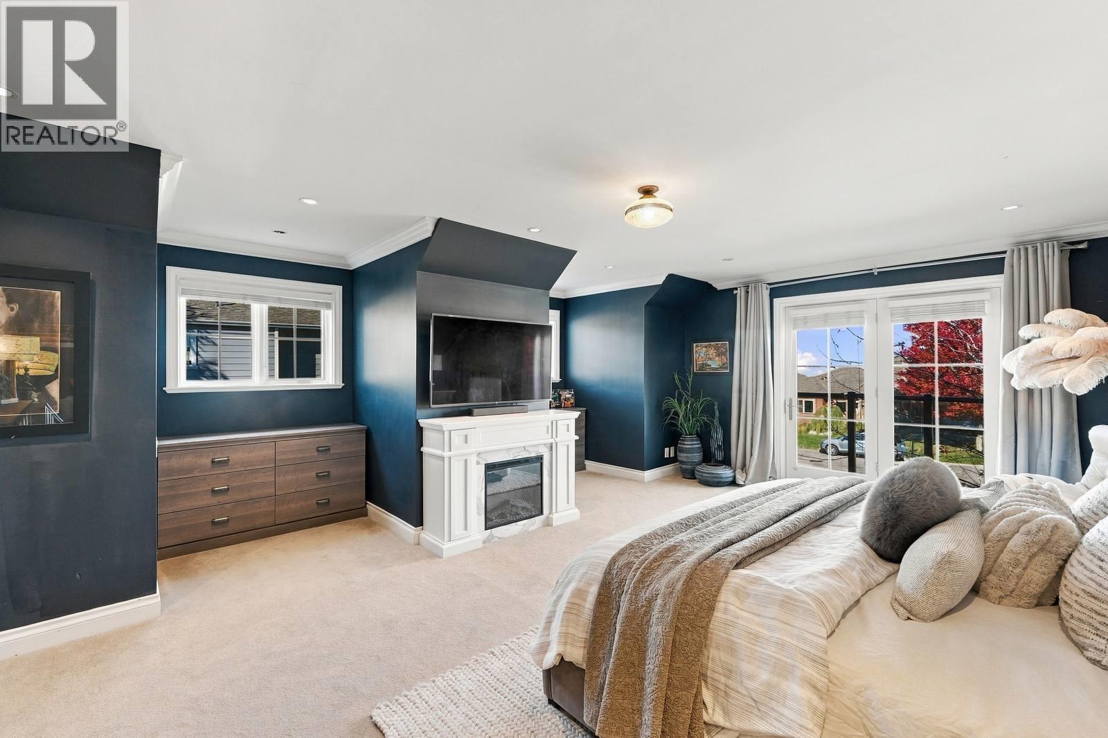 5047 Seon Crescent Property Photo 31