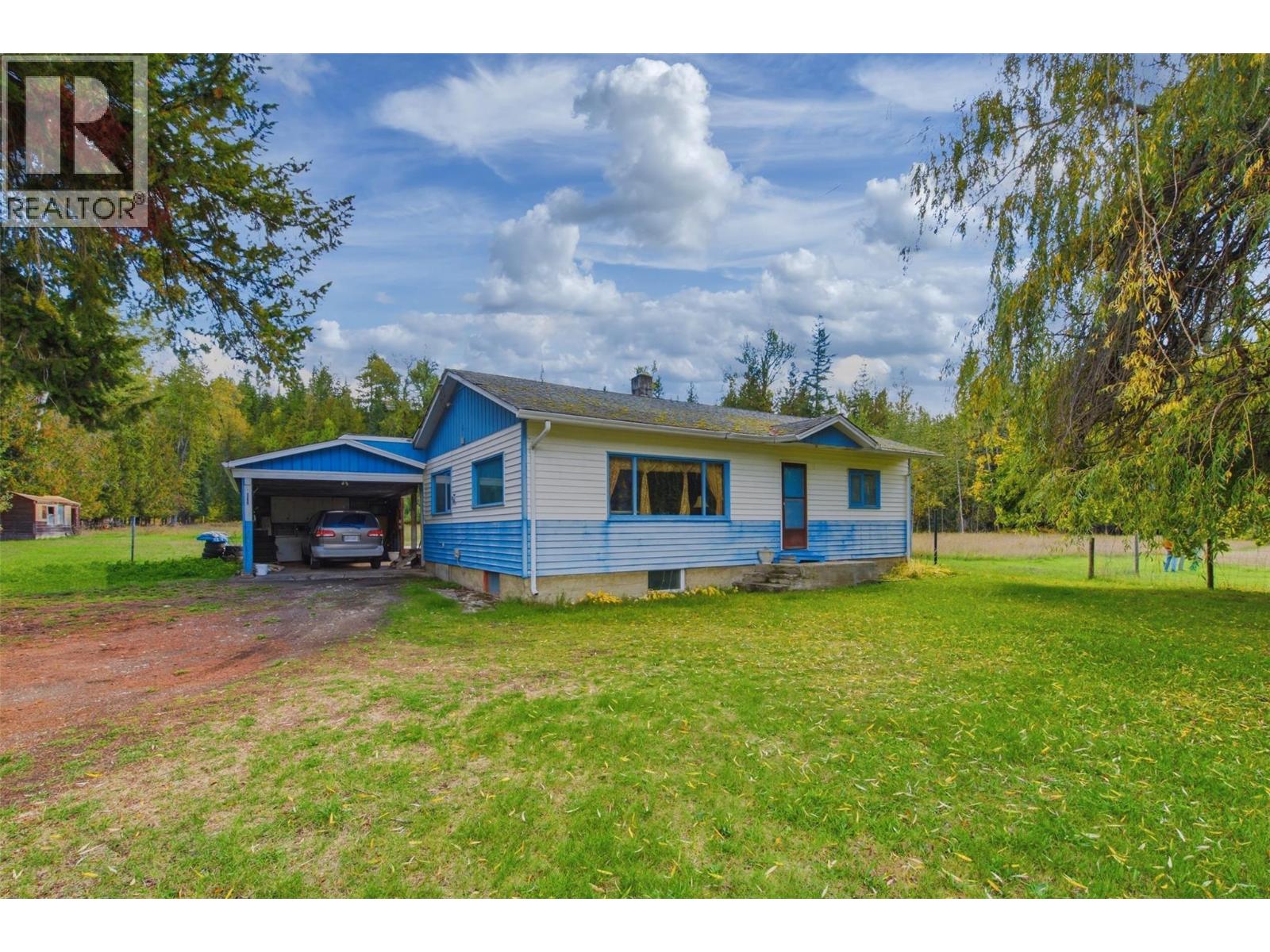 2613 Lumby Mabel Lake Road Property Photo 3