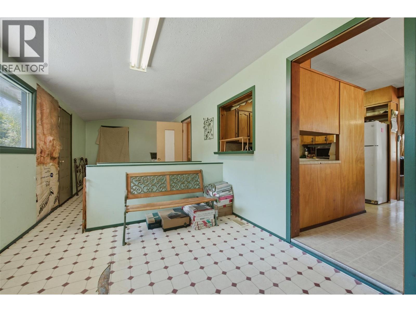 2613 Lumby Mabel Lake Road Property Photo 19