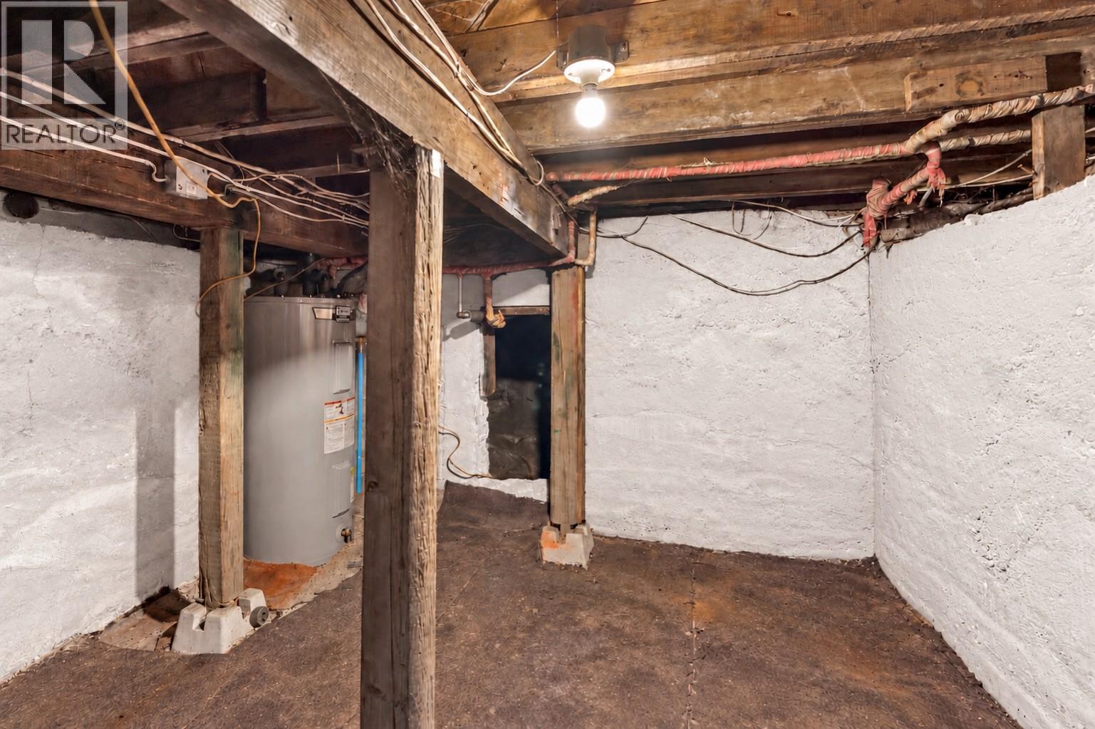 468 Wade Avenue W Property Photo 18