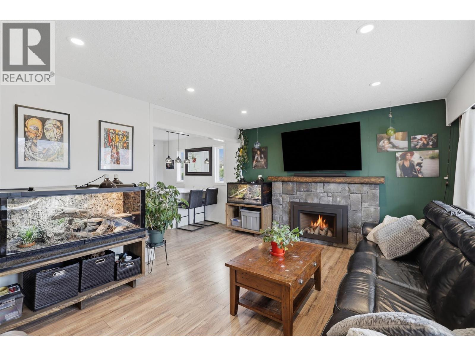 1239 10th Street Property Photo 7
