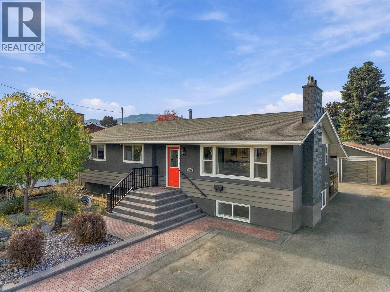 1239 10th Street Property Photo 12