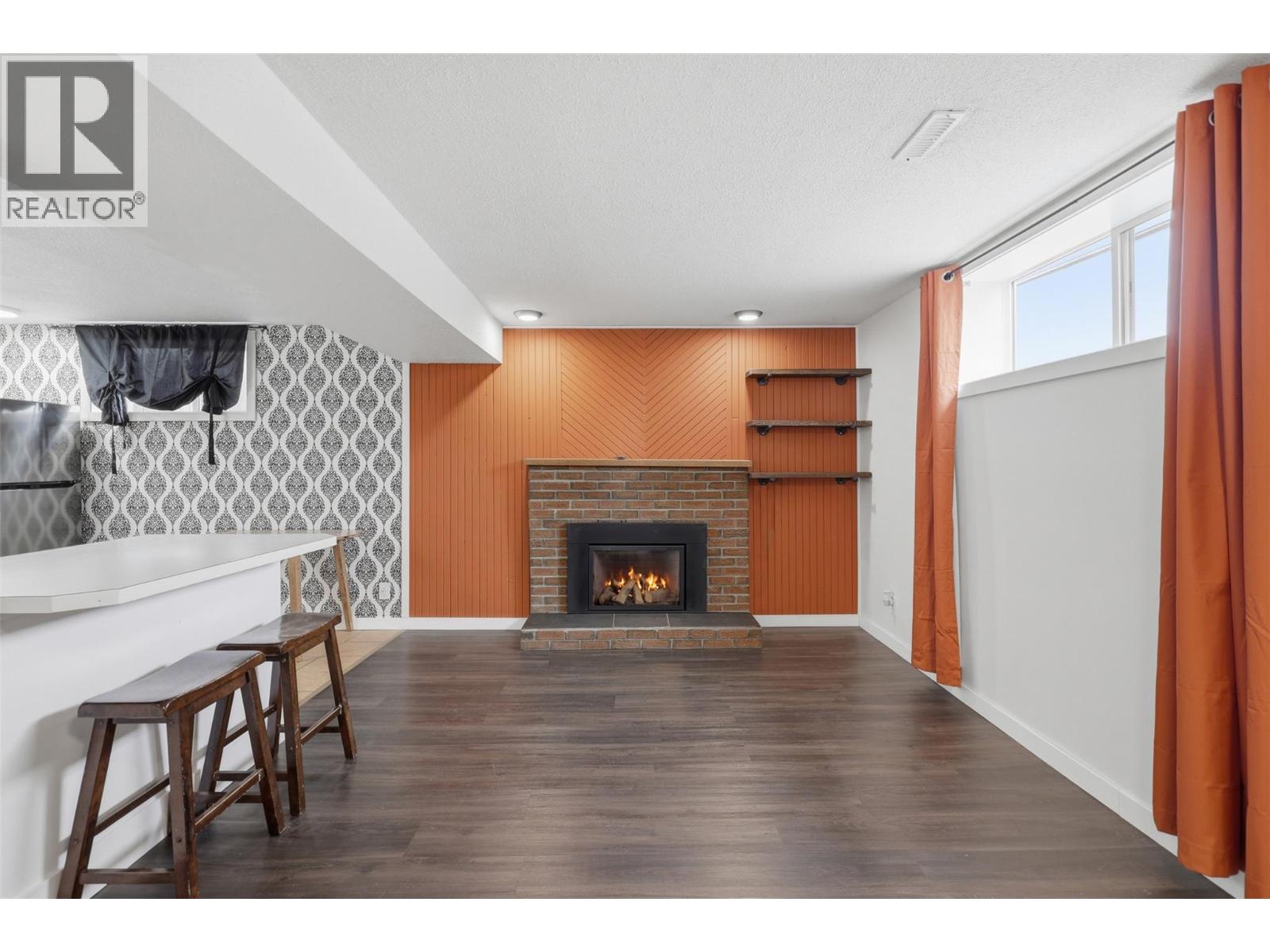 1239 10th Street Property Photo 15