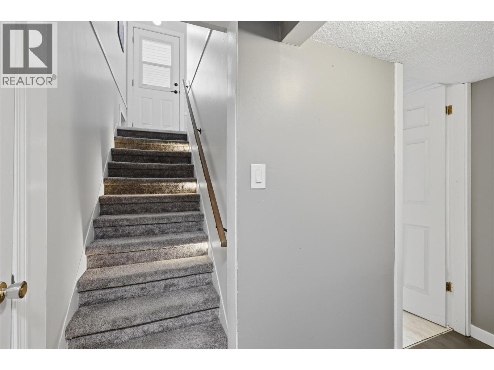 1239 10th Street Property Photo 40