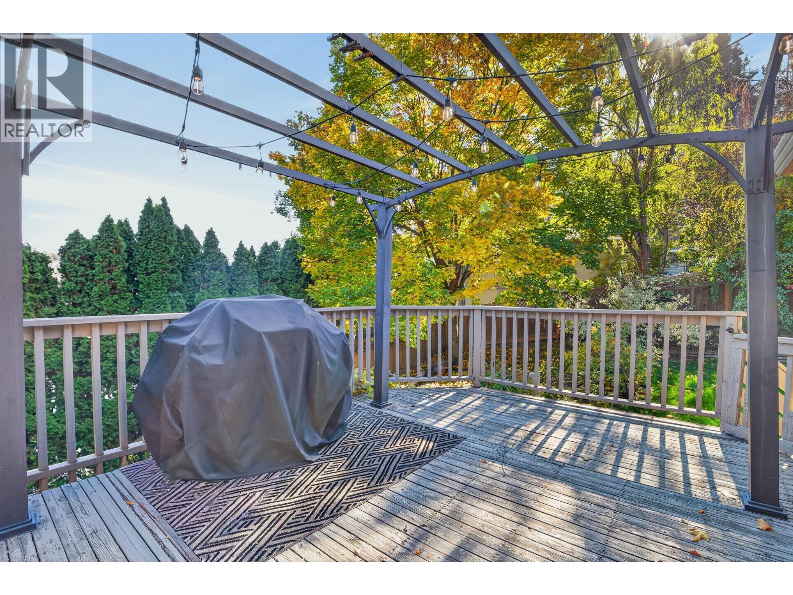 1759 Spruceglen Drive Property Photo 11