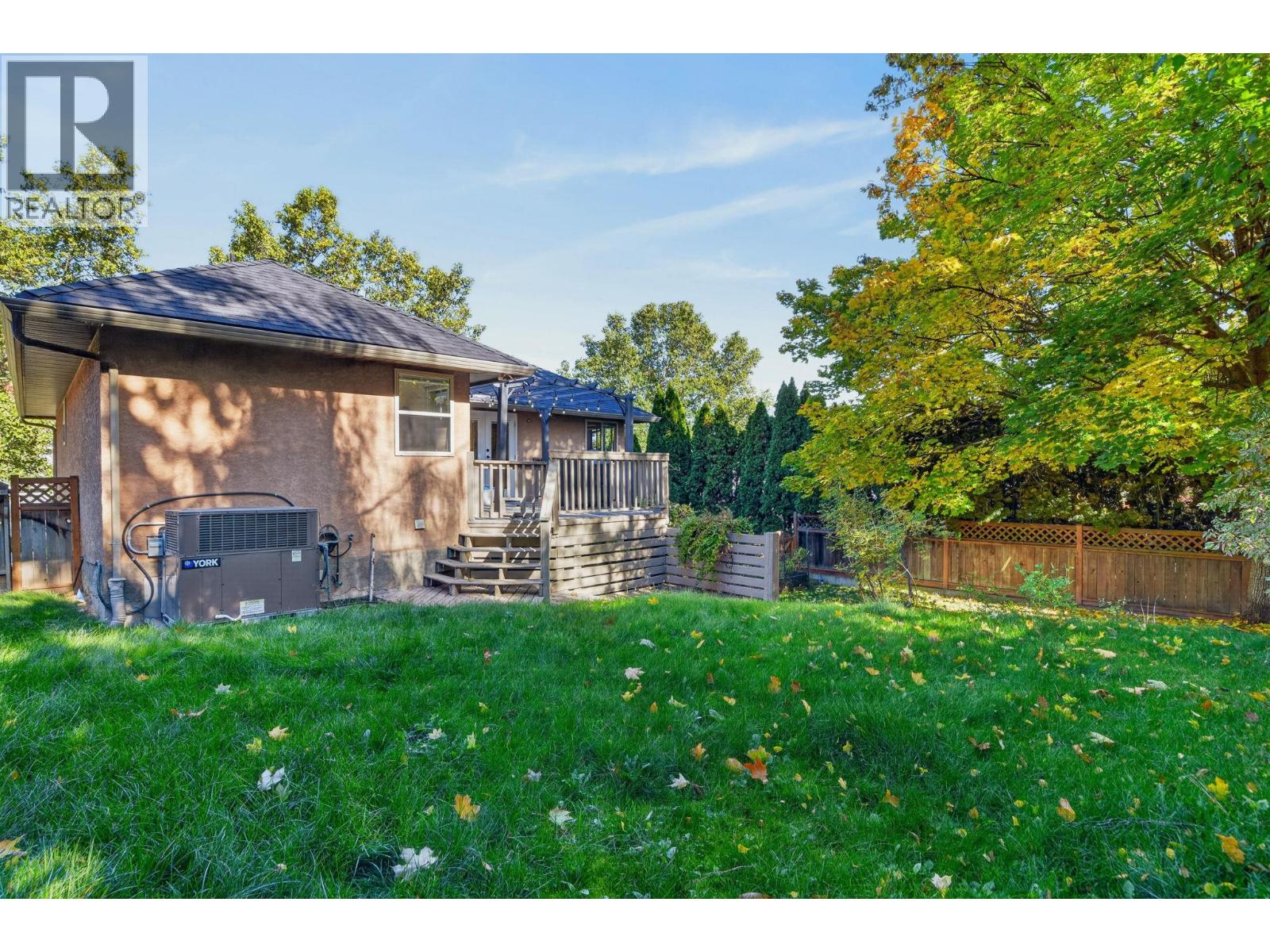 1759 Spruceglen Drive Property Photo 13