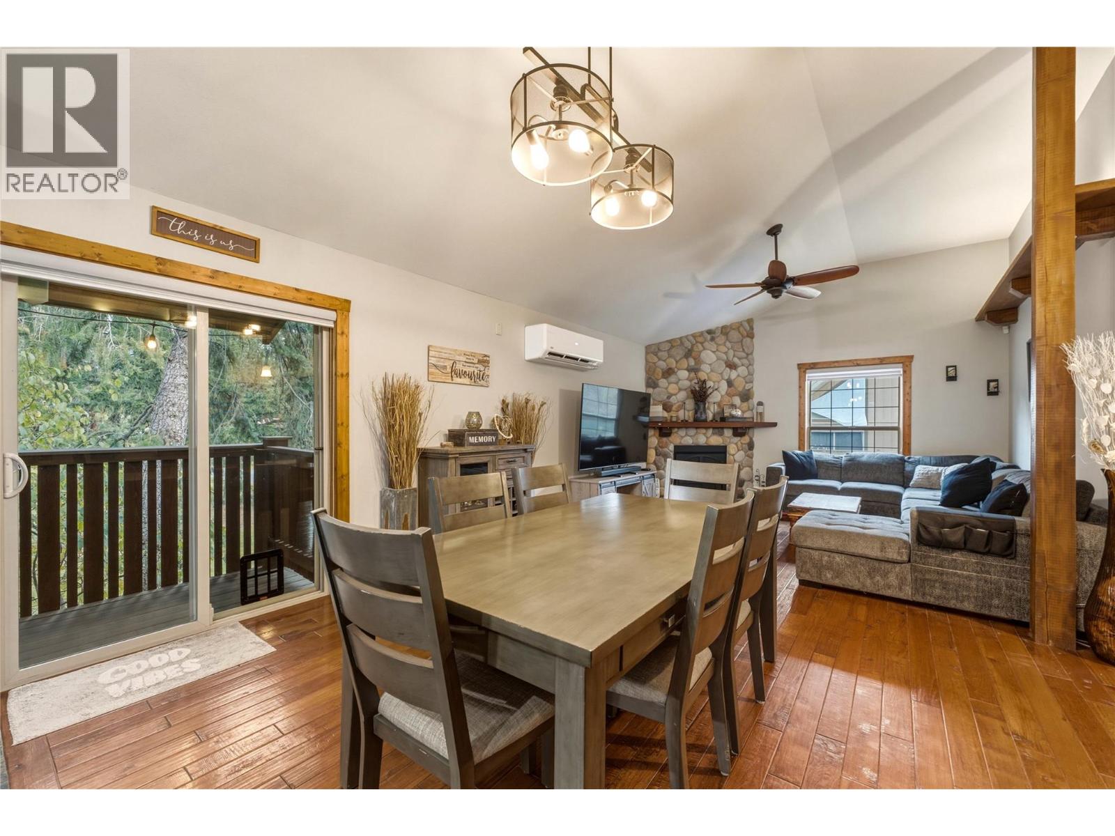 225 Falcon Avenue Property Photo 11