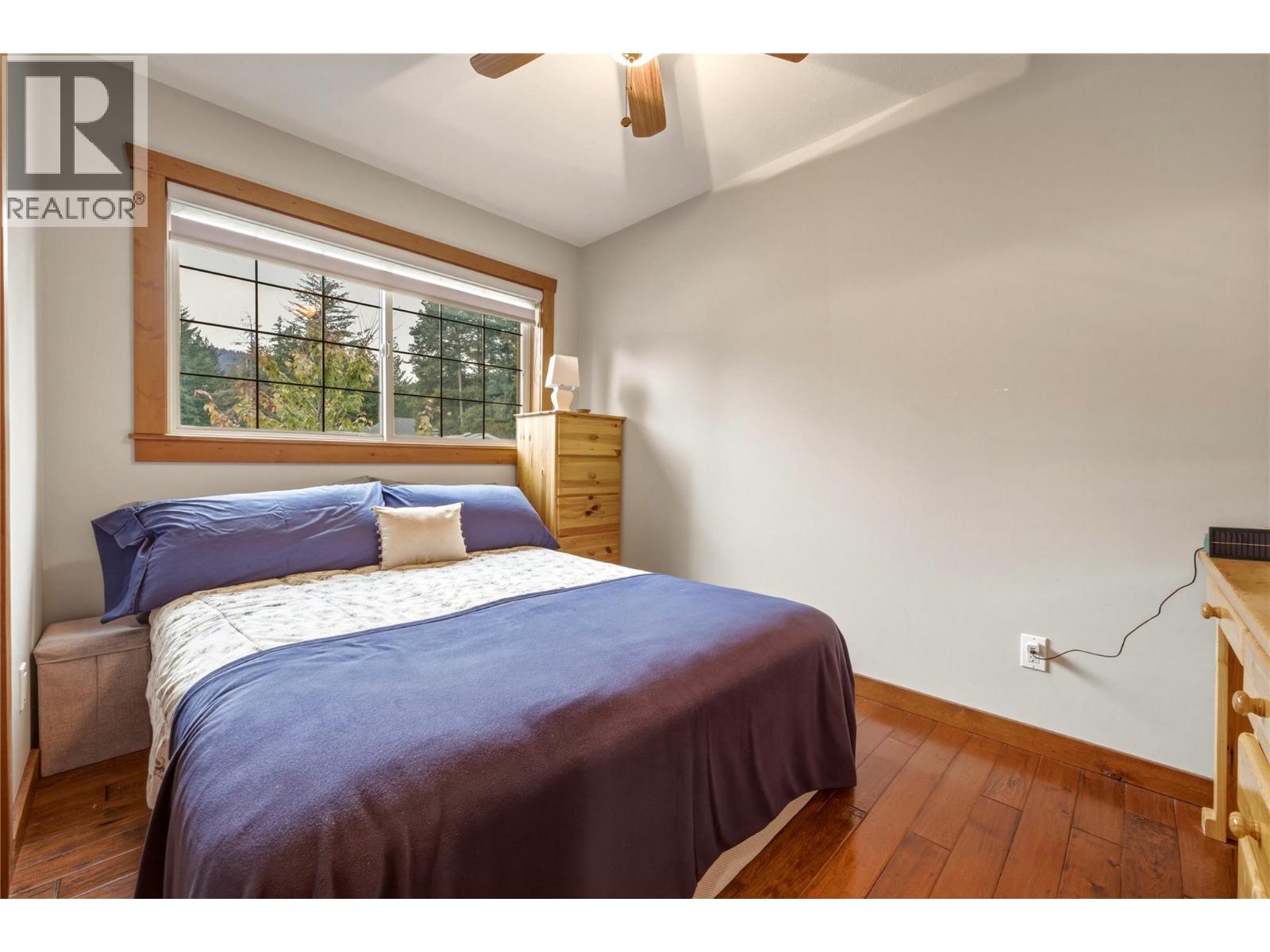 225 Falcon Avenue Property Photo 15
