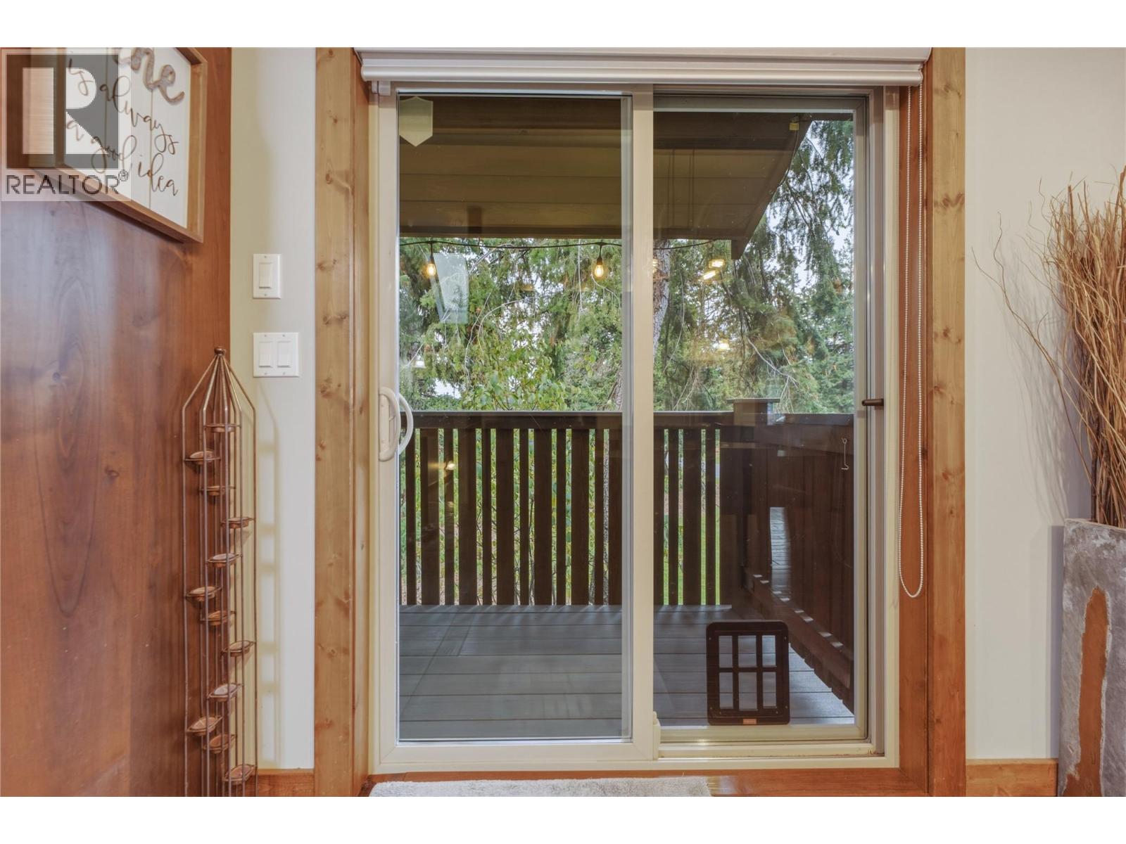 225 Falcon Avenue Property Photo 16